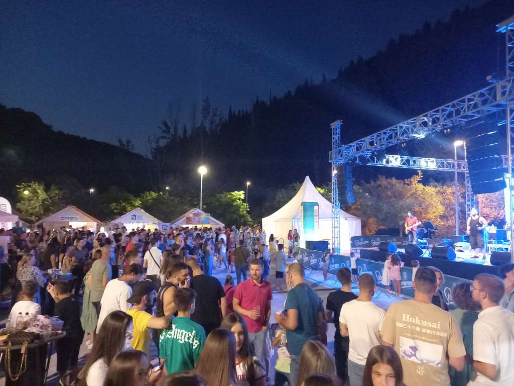 Počelo je treće izdanje Street Food Festivala u Širokom, evo što vas sve čeka do zatvaranja u nedjelju