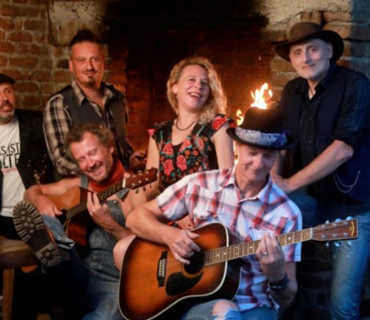 Večeras u kraljevskom Jajcu nakon 30 godina koncert grupe “Zabranjeno pušenje”