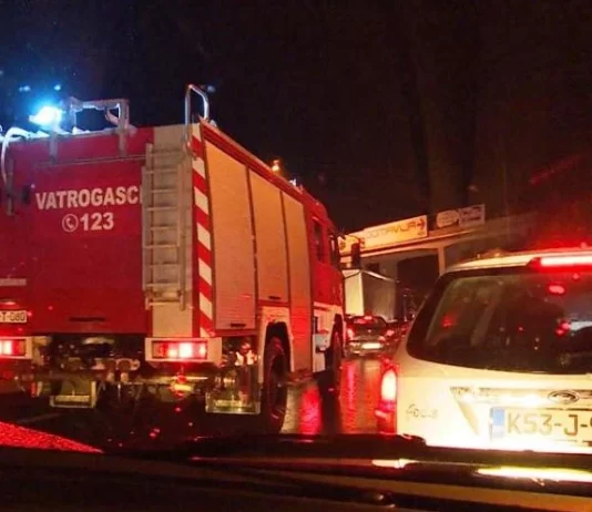 Zeničanka upalila ukrasnu svijeću pa zapalila stan