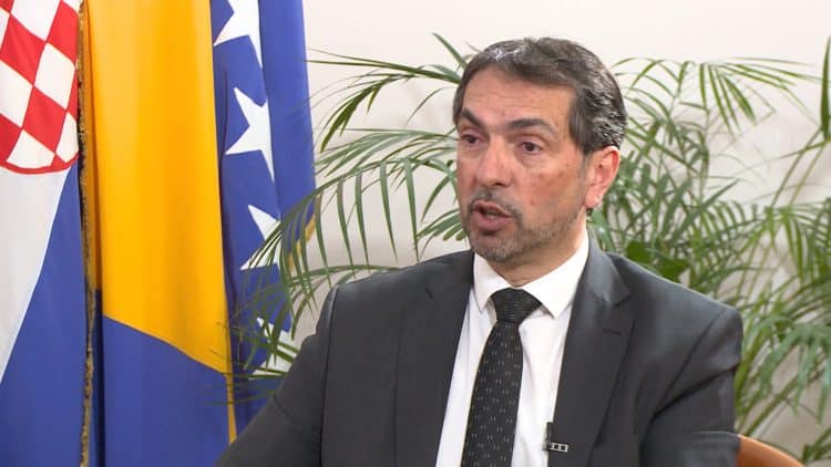 Čavara: Schmidt djeluje protiv hrvatskog naroda, cilj je islamiziranje BiH