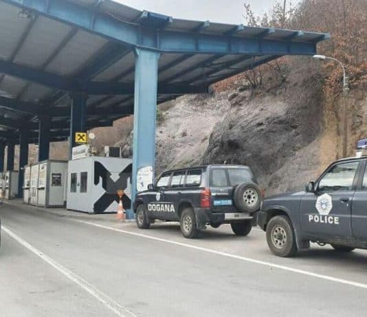 Kosovska policija zatvorila prelaze Jarinje i Brnjak, barikade na sjeveru Kosova