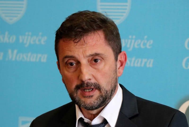 Grad Mostar se oglasio povodom vandalskog čina na HUB galeriji