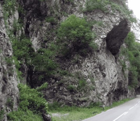 TRAGEDIJA U BIH: Mlada turistkinja pala sa stijene i poginula