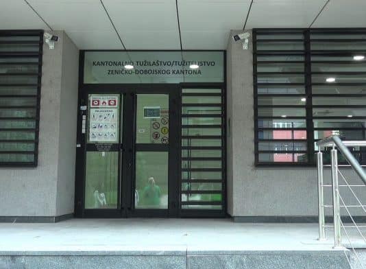 Podignuto nekoliko optužnica zbog krivotvorenja potvrde o vakcinaciji