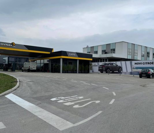 Sutra u Vitezu otvorenje nove benzinske pumpe OVNAK OIL