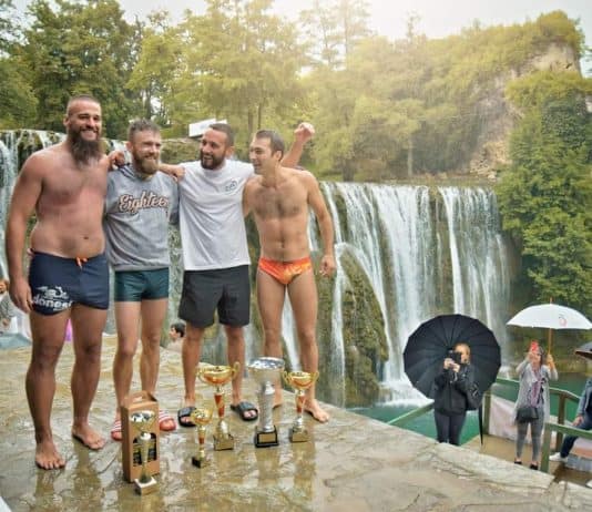 Dino Bajrić pobjednik VII. skokova sa vodopada u Jajcu (FOTO)