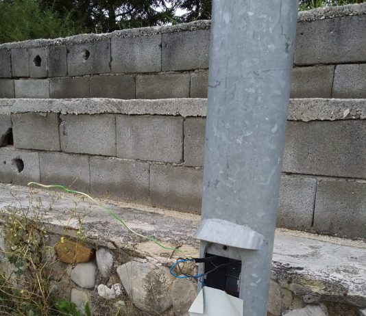 Vandalizam u dvorištu Osnovne škole “Bila”