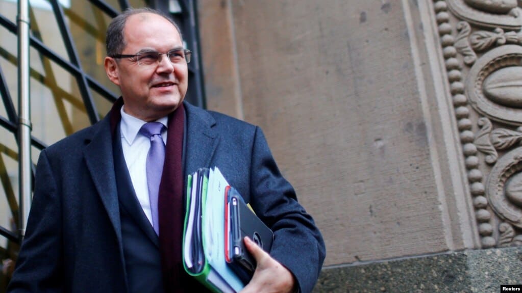 Gotovo je zatišje: Schmidt počeo nove razgovore o izbornom zakonu, dolaze mu predstavnici stranaka