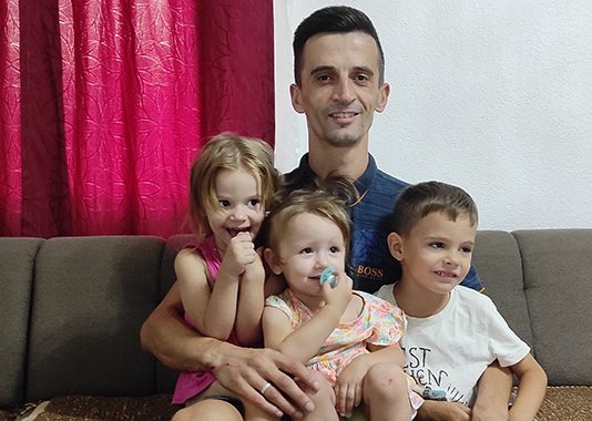 Enisu Memiću, ocu troje djece, potrebna je naša pomoć kako bi ponovo mogao raditi