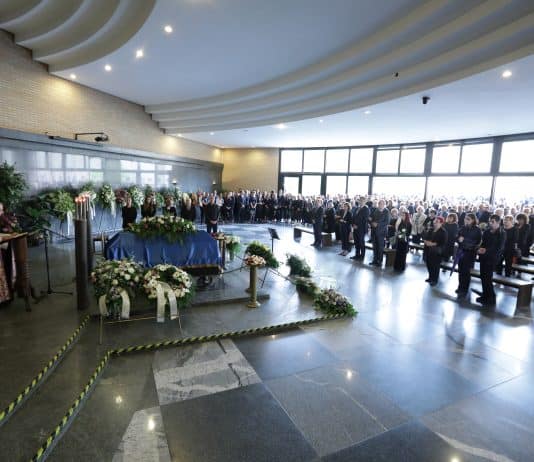 FOTO: Posljednji ispraćaj Mislava Bage na zagrebačkom Krematoriju