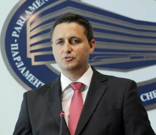 “Bakire, pamtit ćemo te kao čovjeka čiji je kadar oštetio budžet BiH za oko 9,7 miliona KM zbog čega nam firma iz Hrvatske vrši zapljenu naoružanja i municije”