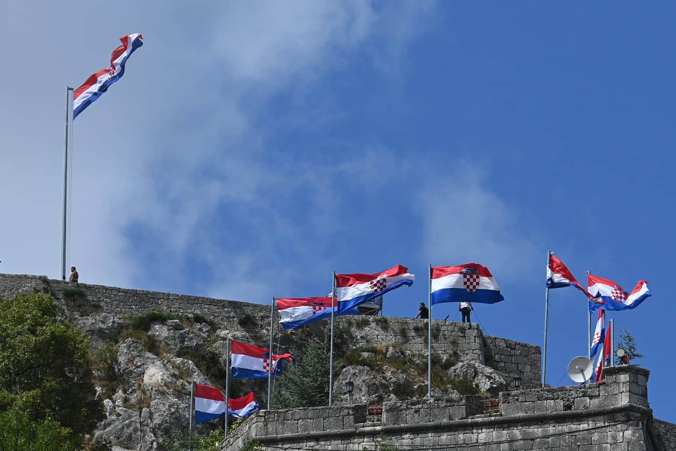 U Kninu privedeno 15 osoba, evo zbog čega