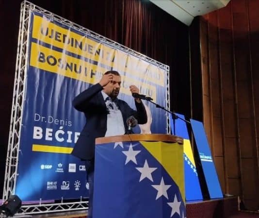 ”Naša ministrica vanjskih poslova je više pokrivena nego otkrivena”