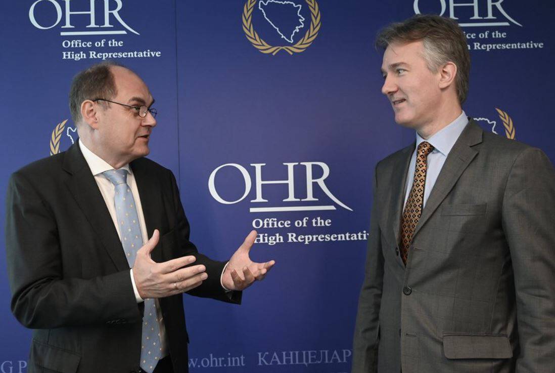 Britanski ambasador demantirao spinove pojedinih probošnjačkih lobista: Schmidt ima podršku Velike Britanije