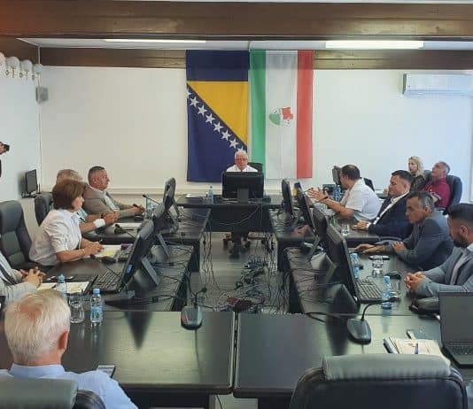 Vlada ŽSB će sufinancirati smještaj u vrtićima, prijevoz učenika u SŠ. Danas izdvojeno dodatnih 1,2 milijuna KM potpore gospodarstvu!