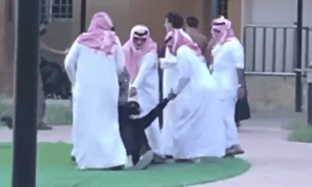 Mučne scene: U Arabiji se iživljavali nad ženama jer su štrajkale glađu