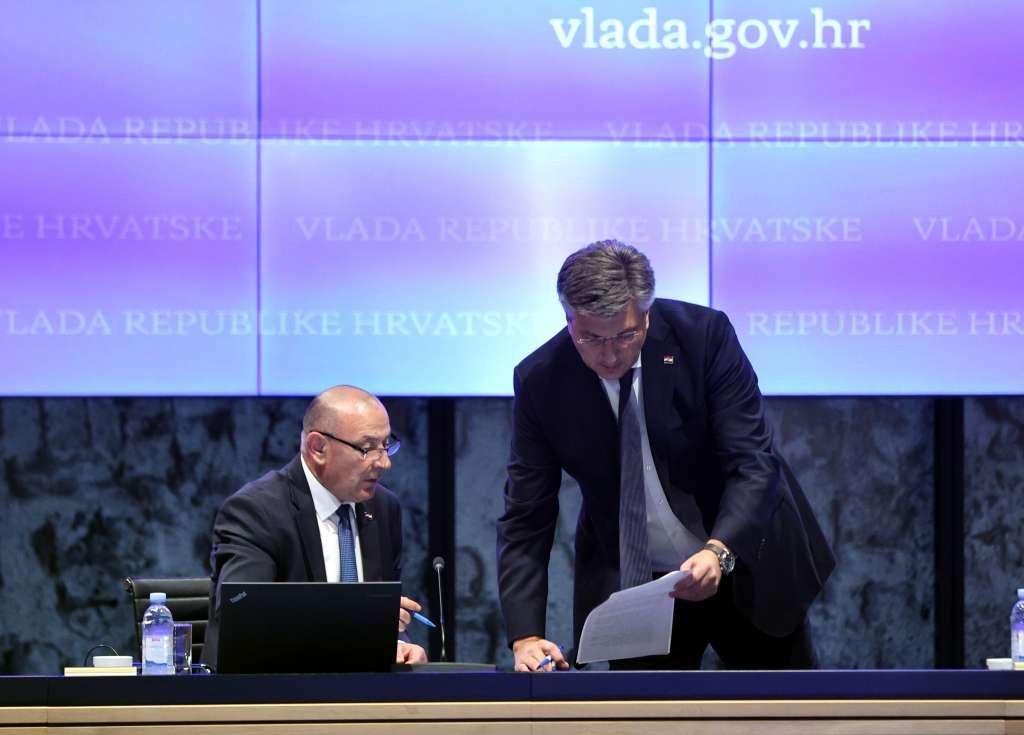 Vlada RH: Nacional zlonamjerno laže da je Plenković zapovjedio izvoz nafte u Mađarsku