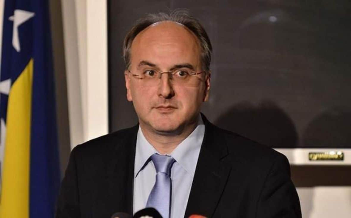 Damir Arnaut kaže da je totalno protiv koaliranja sa SDA nakon izbora, a evo što misli o suradnji s HDZ-om BiH