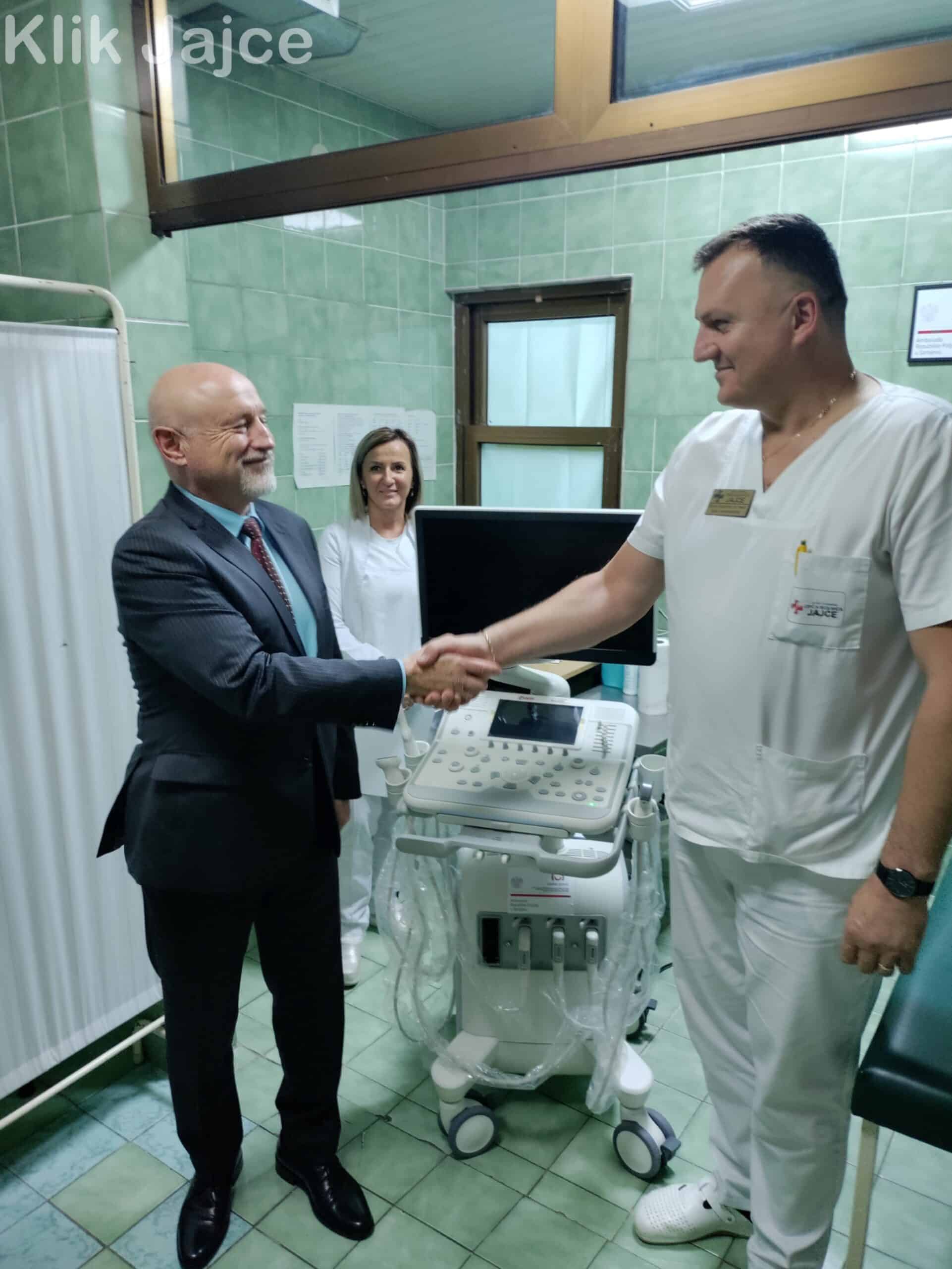 Veleposlanik Republike Poljske uručio vrijednu donaciju ravnatelju Opće bolnice Jajce