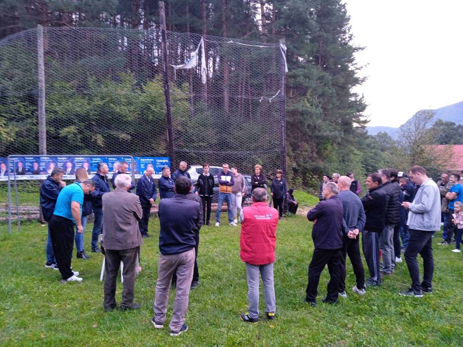 Kandidati HDZ-a predstavljeni mještanima Bara, Karića i Magarovaca