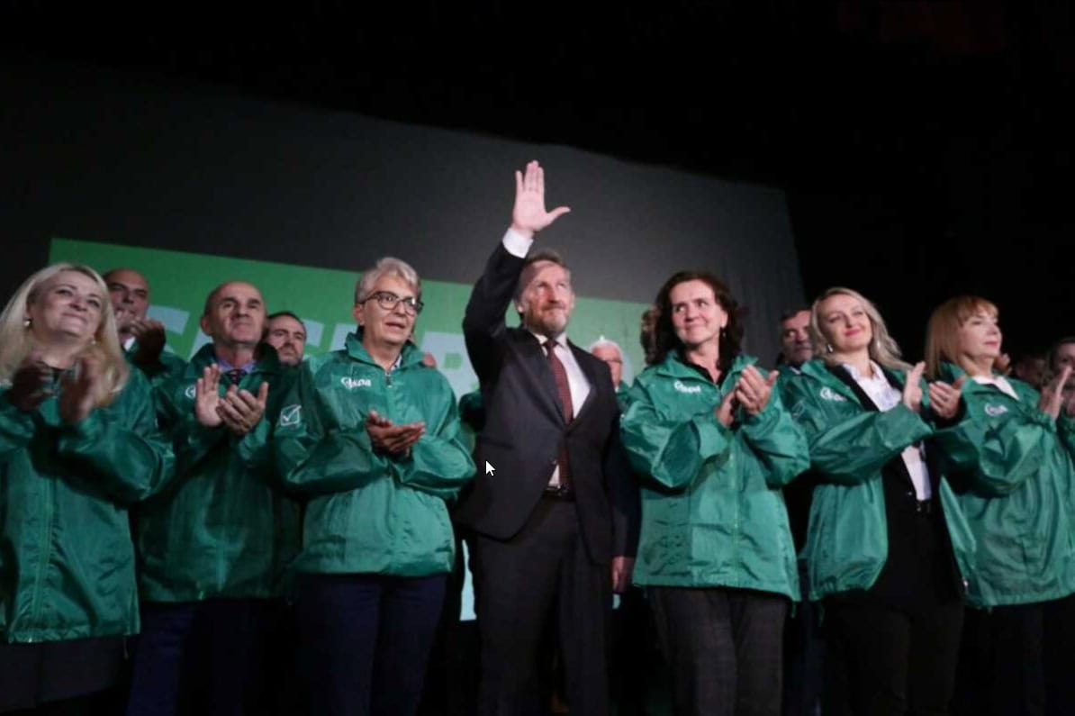 Izetbegović u Jajcu: Garantiramo ekonomsku eksploziju