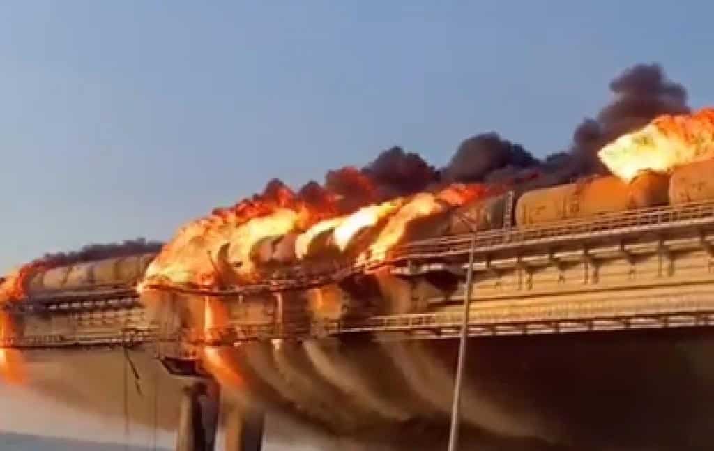 Rusi u problemu nakon napada na krimski most, uništena im je glavna arterija opskrbe vojske na jugu Ukrajine