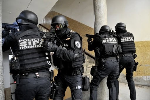 Nevjerojatno: Bračni par lihvario žene pa im potom prijetio, a onda je njima SIPA pokucala na vrata i pronašla oko 200 000 KM