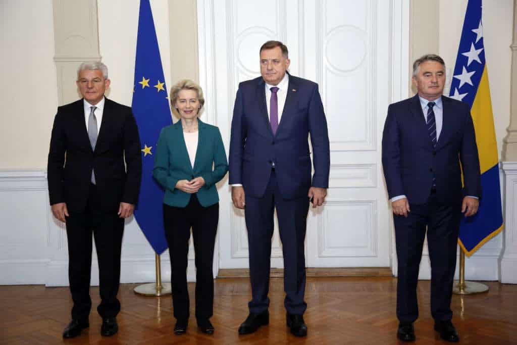 Von der Leyen stigla u Sarajevo, sastala se sa članovima Predsjedništva BiH pa će otvoriti tunel Ivan