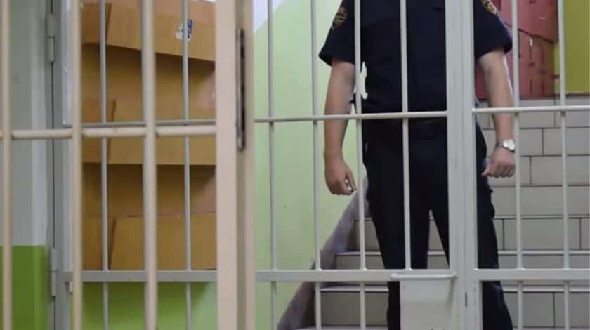 Drama u zatvoru: Muškarac izazvao požar, prijeti da će povrijediti cimera iz ćelije