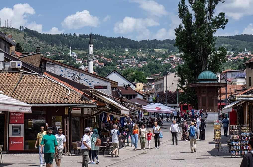 Sarajevo je odabralo za koga će navijati: Pogledajte što kažu građani na pitanje Srbija ili Hrvatska