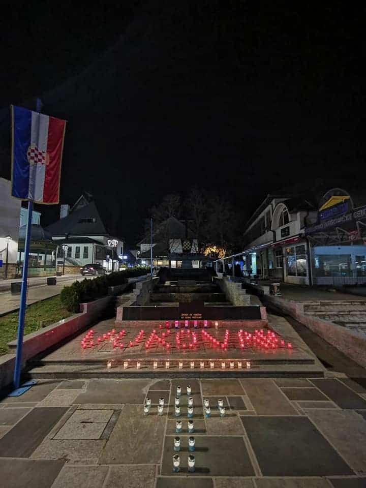 U više gradova u BiH zapaljene svijeće za Vukovar