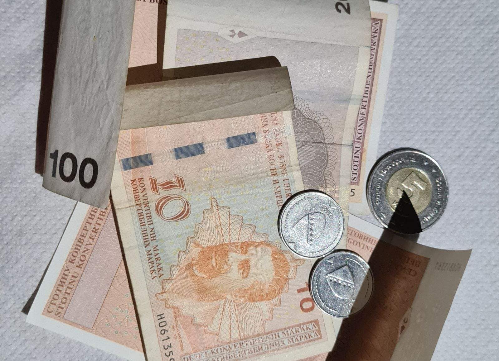 Ako ste policajac ili državni službenik u Federaciji BiH onda će vas jako veselit nova 2023. godina, evo i zašto