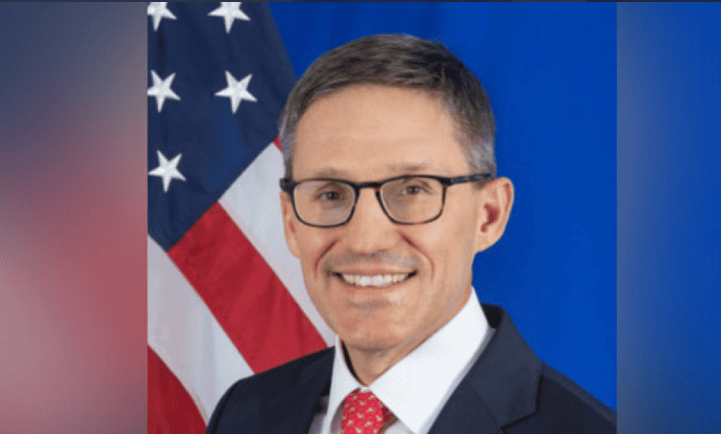 Blinkenov savjetnik Chollet dolazi u BiH: “Želimo još jednom u BiH pokazati podršku Sjedinjenih Država svim naporima zemlje da nova vlada počne funkcionirati”