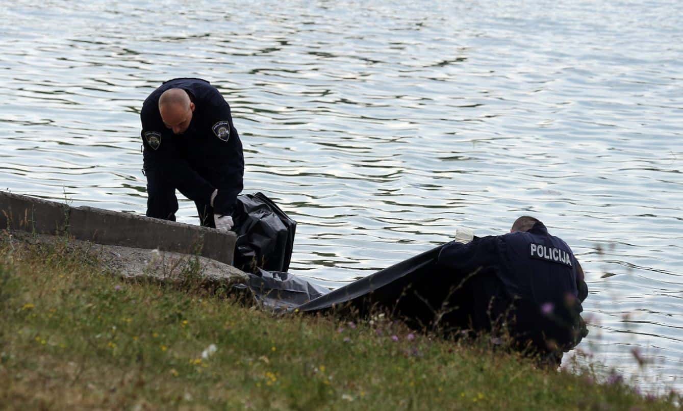 Hrvatski vojni pilot spasio muškarca od utapanja: Čovjek je bio u šoku, objasnio sam mu samo da se više ne mora brinuti i da će uskoro biti na toplom