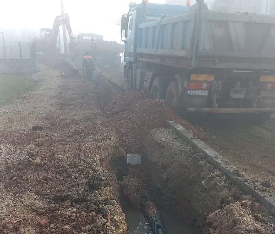 Izgradnja kanalizacijske mreže na Carevom Polju
