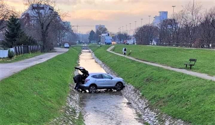 Majstorski se parkirao, svaka čast…