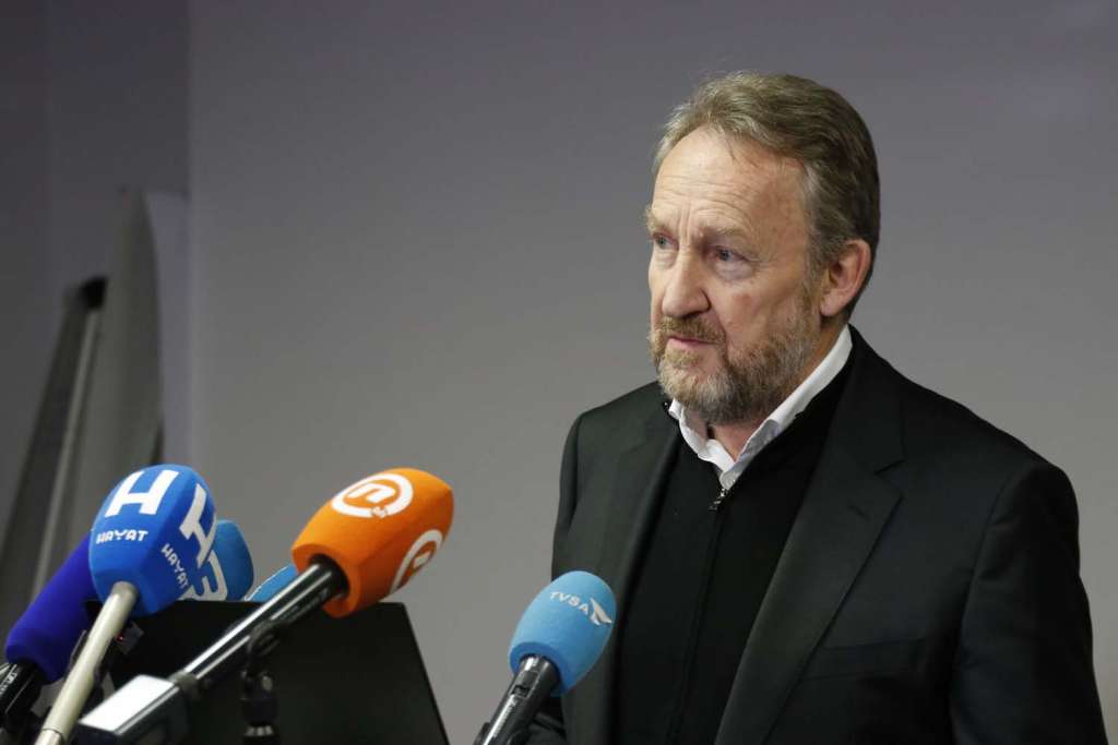 Na što je spao: Bakir s Kruga 99 moli SDP da ide u vlast s njim i Komšićevim DF-om