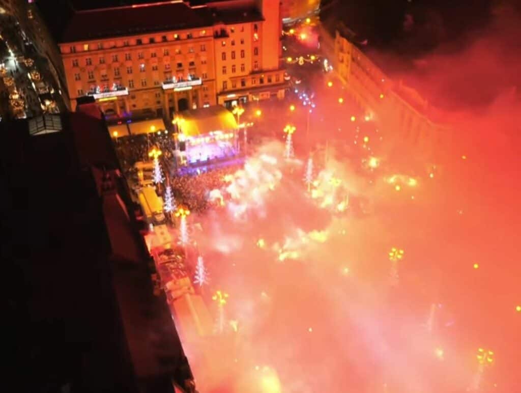 PRATITE UŽIVO NA BILDU: Spektakularan doček Vatrenih u Zagrebu, euforija na vrhuncu