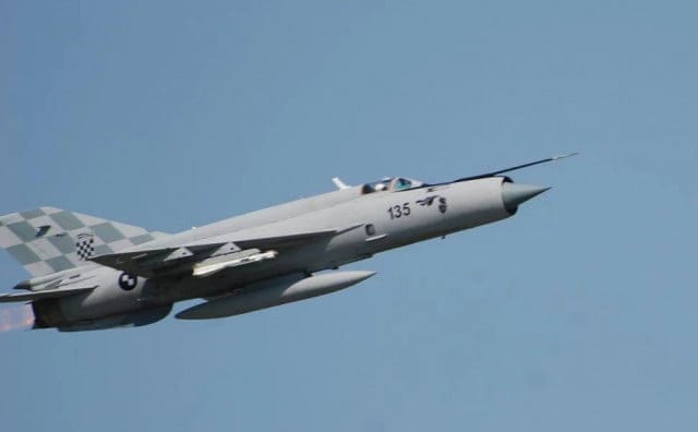 Srušio se MIG 21 Hrvatskog ratnog zrakoplovstva, piloti su dobro
