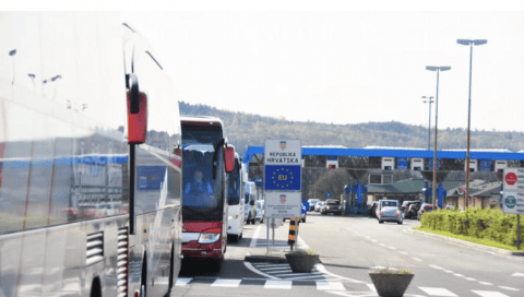 “Točno u ponoć podignut će se rampe u Hrvatskoj i granični prijelaz odlazi u prošlost”