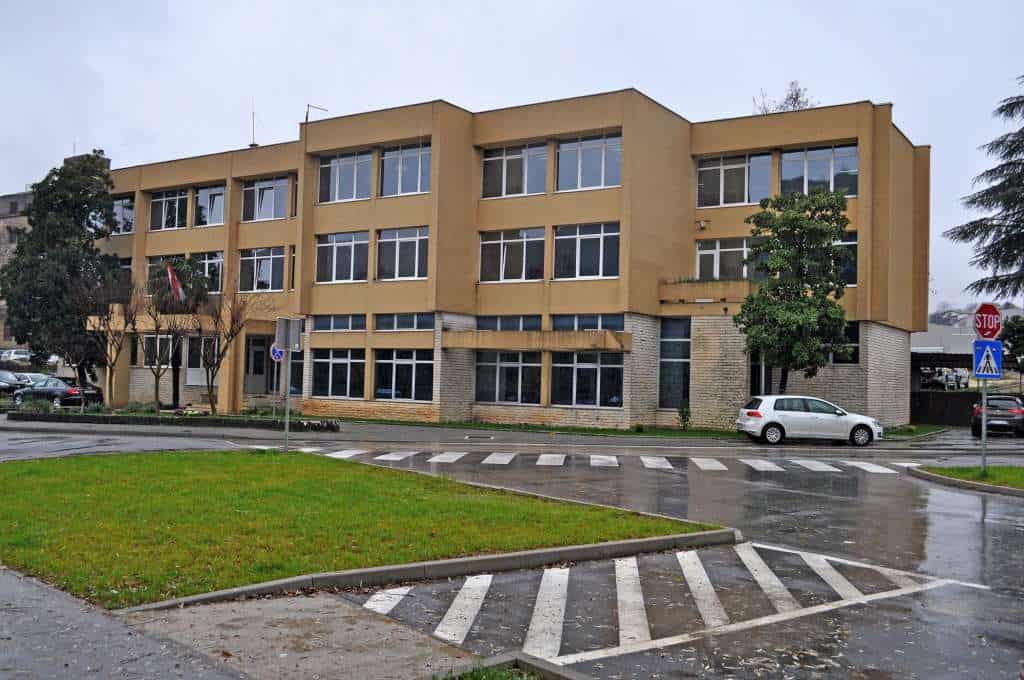 ŽZH ima najbolju demografsku mjeru u povijesti BiH, a evo i nekih konkretnih brojki! Pogledajte koliko se novca isplati u ovu svrhu