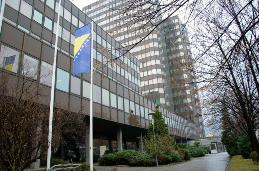 Ako Bakir nešto ne poremeti: ovako bi se trebali podijeliti resori u vladi Federacije BiH između HDZ-a BiH i Osmorke