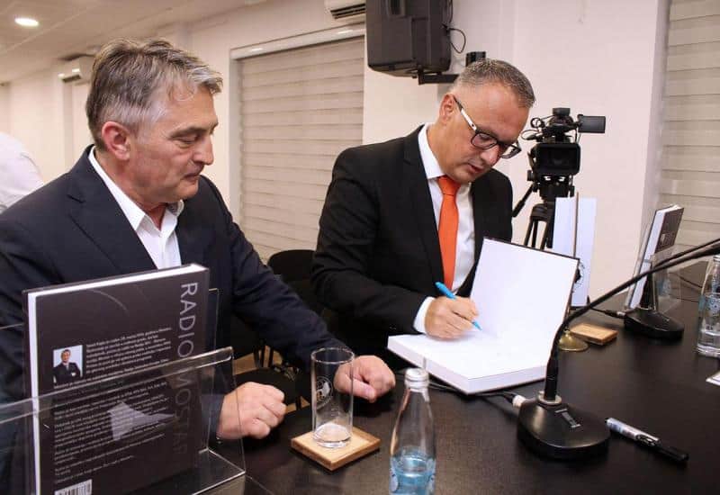 Kriza kod bošnjačkih radikala: Željko Komšić i Sanel Kajan traže od SIP-a da kazne plaćaju na rate, 12 mjeseci po 250 maraka