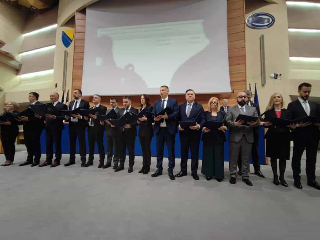 Nikad brži proces uspostave vlasti na ovoj razini od rata: Bosna i Hercegovina dobila novo Vijeće ministara!