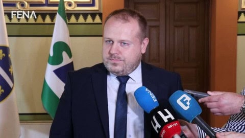 SDA-ovac bijesan jer će se novcem iz proračuna FBiH opremati MUP ŽZH-a i objekti u hrvatskim krajevima BiH
