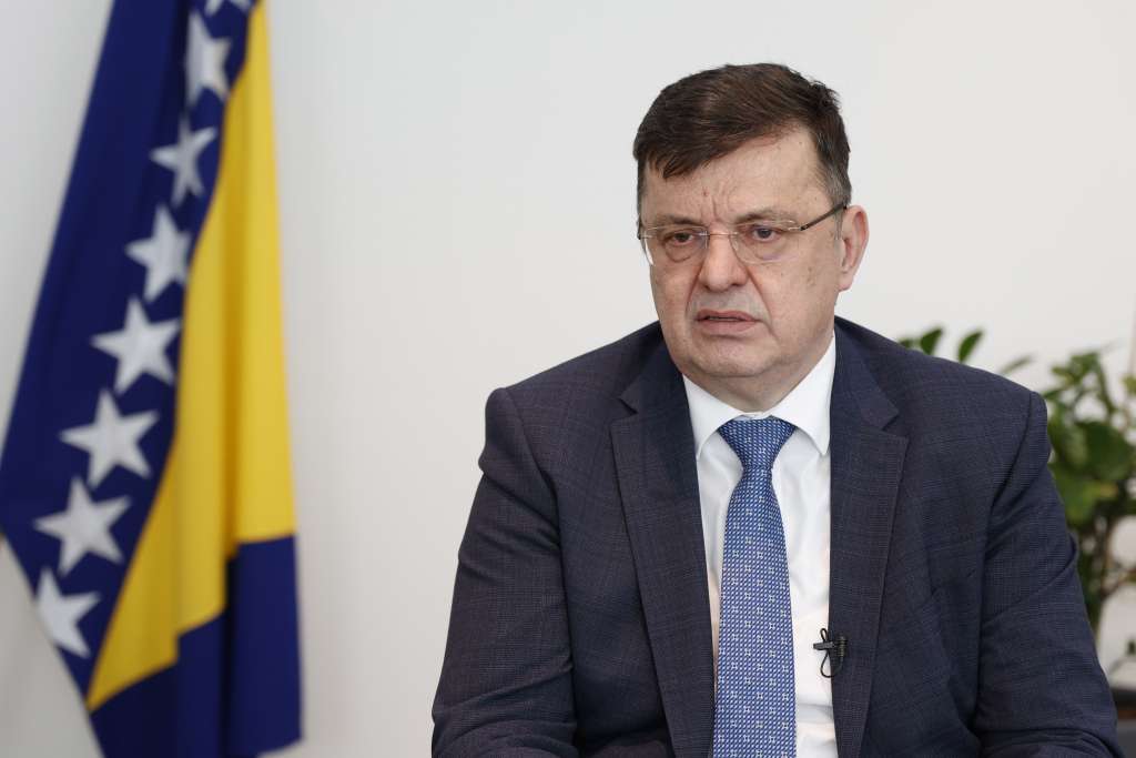 Tegeltija najavio usvajanje bh. proračuna, komentirao napise da će naslijediti Džakulu u UNO BiH
