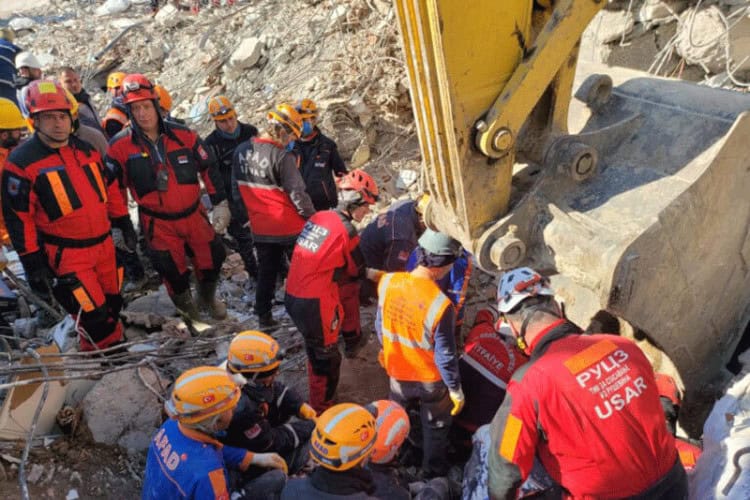 Tim Civilne zaštite RS spasio djevojčicu u Turskoj, pod ruševinama bila gotovo sedam dana