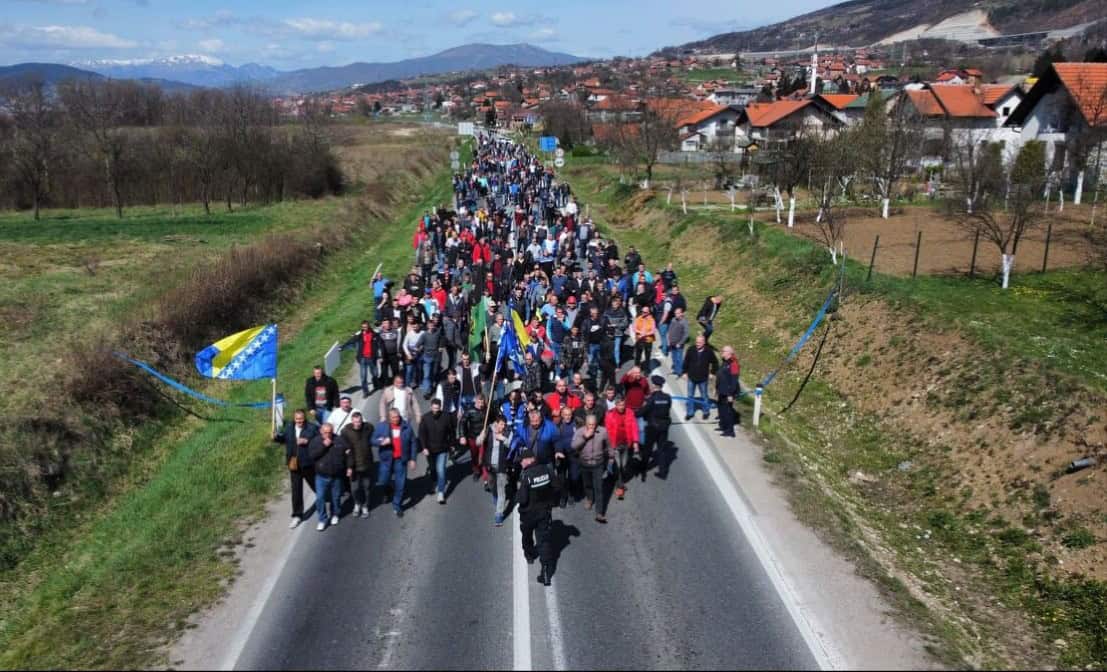 Zenički rudari probili policijske barikade i blokirali magistralni put i ulazak na autoput