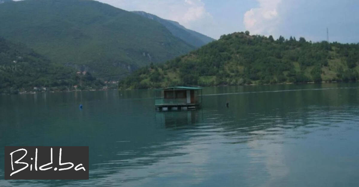Pojavile se mrlje na Jablaničkom jezeru, poznato je što bi mogao biti uzrok