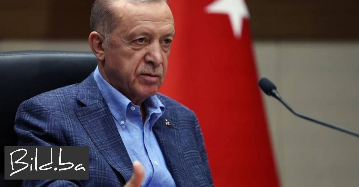 Erdogan razgovarao s Putinom: Važno je što prije okončati sukob između Rusije i Ukrajine